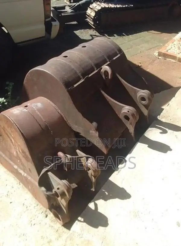 Mitsubishi ME 30 Excavator