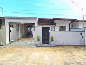 Newly Build Luxury Single Story House for Sale Pitipana