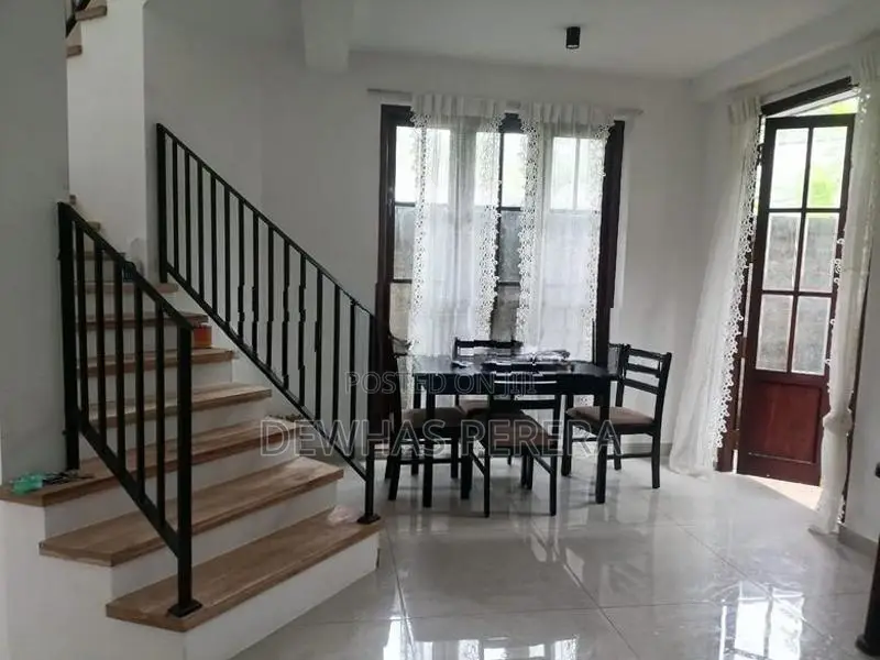 2 story morden new house anagarika asapuwa near waboda kadawata