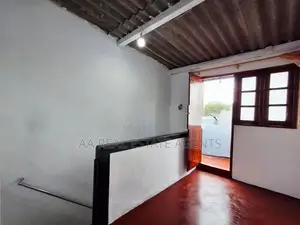 Four Storey House for Sale in Colombo 02