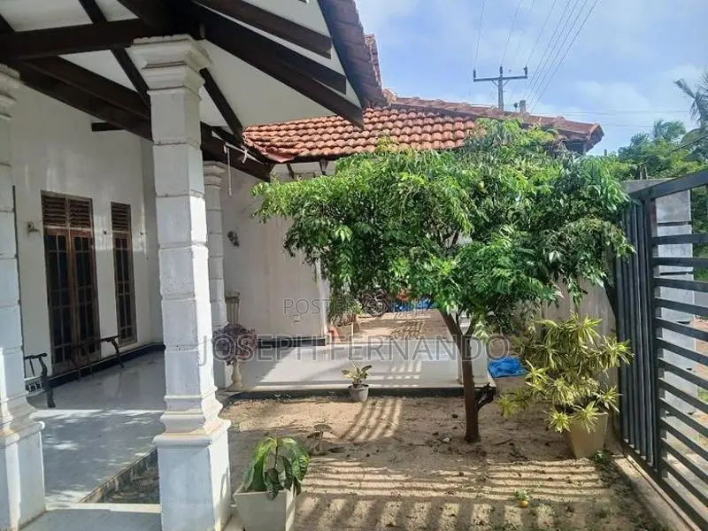 House for Sale in Daluwa