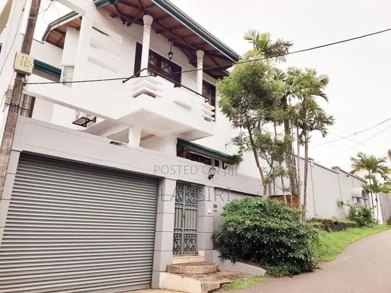 4 Bedrooms Bathrooms Modern House Rent Baddagana Road Pitakotte