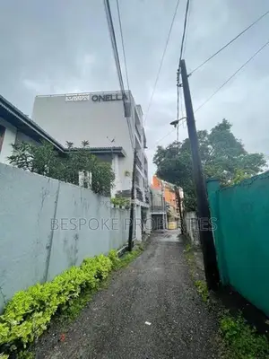 Land with An Old House for Sale in Kohuwala