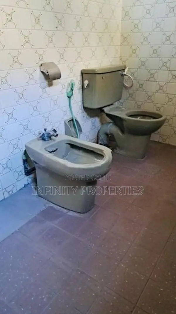 (AF964) 02 Storey House Rent Near Tunmulla Junction Colombo 07