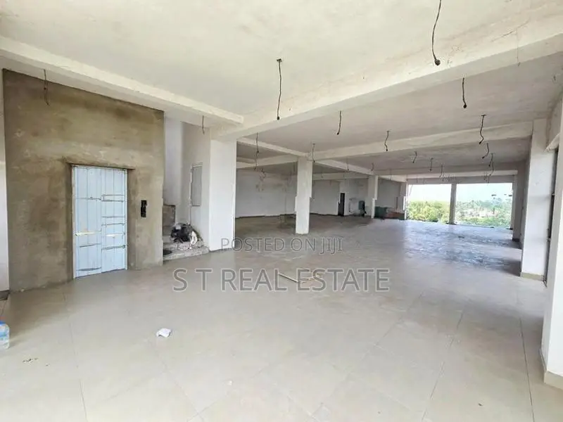 05 Story Commercial Building For Rent in Athurugiriya