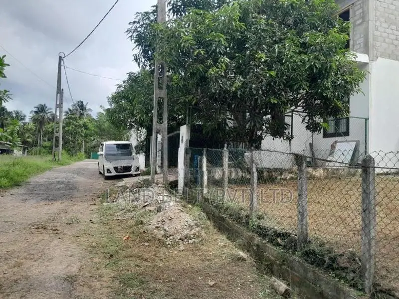 Land for Sale in Athurugiriya