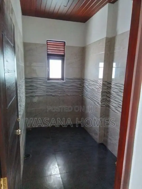 Well Built House for Sale Pitakotte