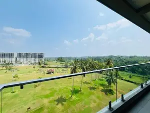 B/New Luxury 3/2BR Golf/Garden Apartment For Sale Canterbury