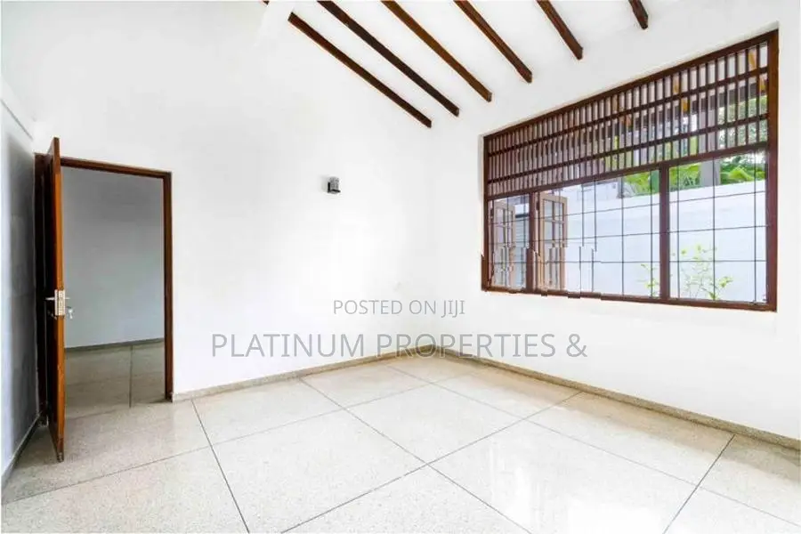 Lake-Front Luxury 2-Storey New House for Sale in Nugegoda Delkanda
