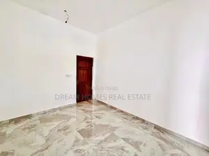 Modern 5 Bedroom Luxury House for Sale – Bellanwila