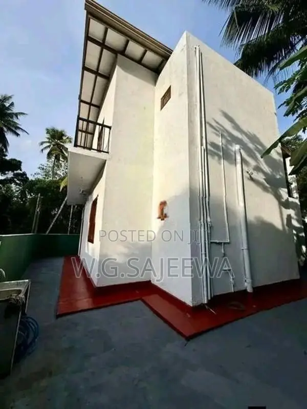Newly built 2 Storey modern house sale in Ganemulla