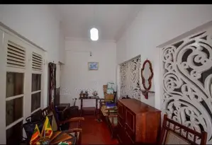 COLOMBO 5 : 8.77P LAND WITH UPSTAIR OLD HOUSE FOR SALE