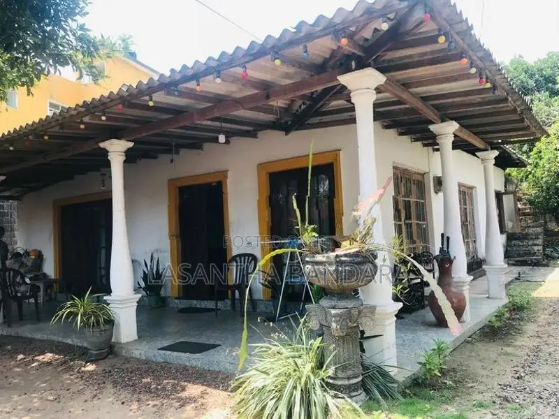 18 Perch Land for Sale Thalawathugoda