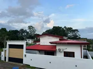 Modern Family House for Sale in Homagama – Watareka