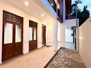 Elegant Family Home for Sale – Battaramulla Lake Road
