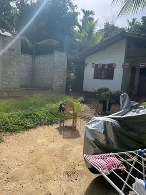 House Fore Sale Thalpe