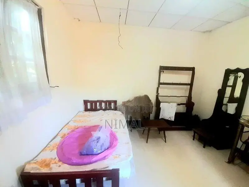 Spacious Room for Rent in Attidiya