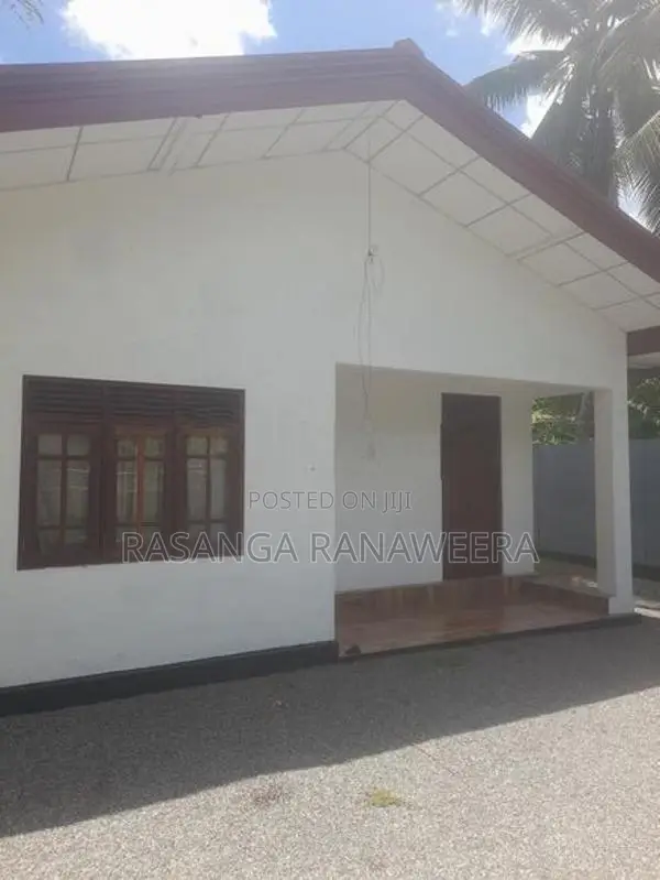 Full Complete Tiled House for Sale in Raigama, Bandaragama