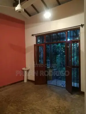22 Perch Land with a Single Storied 03 Bedroom House for Sale at Kotte