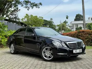 Mercedes Benz E200 2011