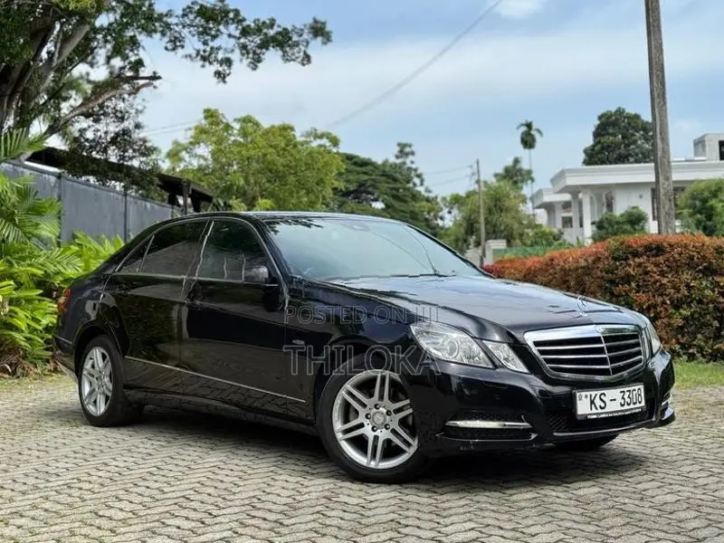 Mercedes Benz E200 2011