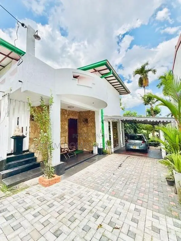 Spacious Two-Storey House for Sale – Kottawa
