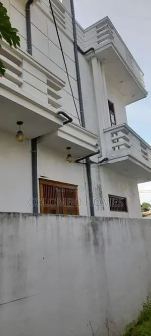 Brand new house for sale - Mount Lavinia