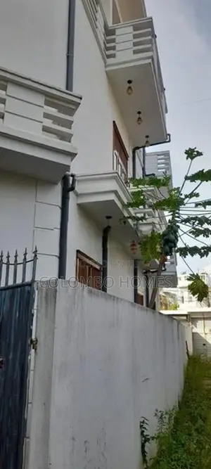 Brand new house for sale - Mount Lavinia