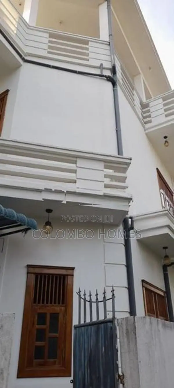 Brand new house for sale - Mount Lavinia