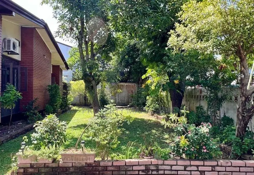 Home in Rathmalana