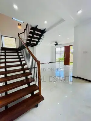 Architecture Designed Luxury 2 Story House For Sale In Athurugiriya.