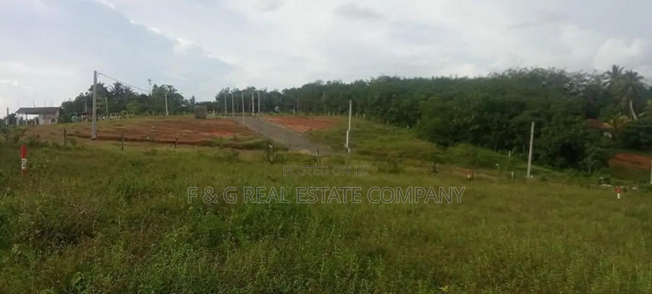 බණ්ඩාරගම වැව පාර බිම්කොටස්