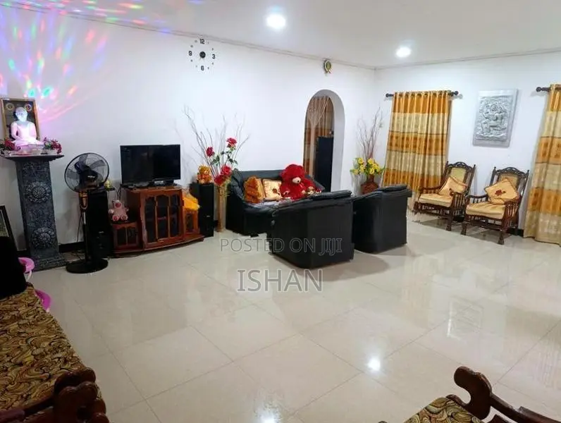 30 Perch House for Sale in Bandaragama
