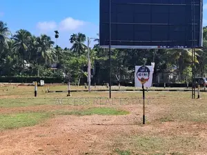 Land for Sale in Meegoda Town