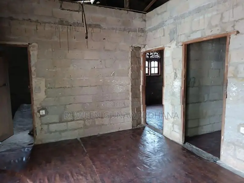 House with Land for Sale in Kaduwela