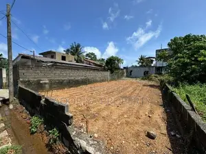 Boralesgamuwa Town Land for Sale