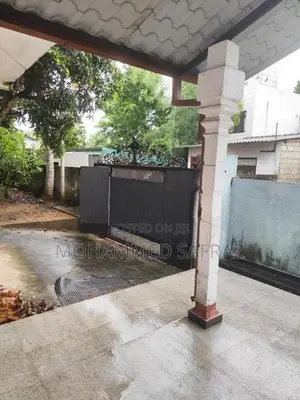 Rent for Semi Luxury house In Thihariya