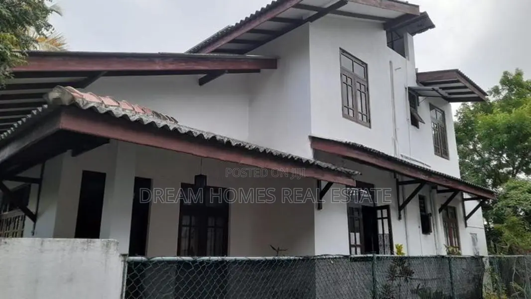 House for Sale in Madiwela, Kotte