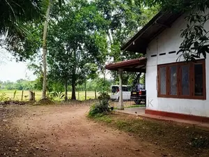 88 P of Land for Sale at Kahathuduwa close vicinity to Highway.