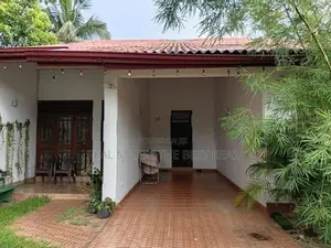 Ja-Ela : 2BR (11.5P) Single Storey House for Sale