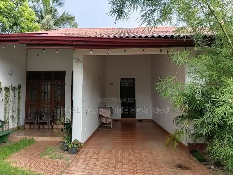 Ja-Ela : 2BR (11.5P) Single Storey House for Sale