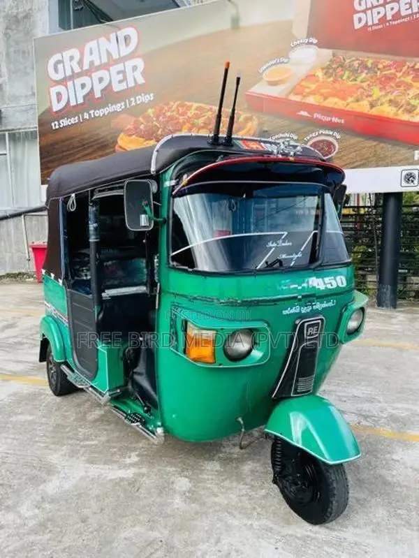 Bajaj RE 2010