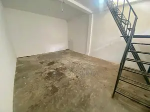 ( GC-1044) Valuable Commercial Shop Space Rent in Meegoda