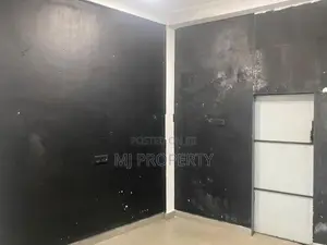(GC-1069) Valuable Commercial Shop Space Rent in Godagama