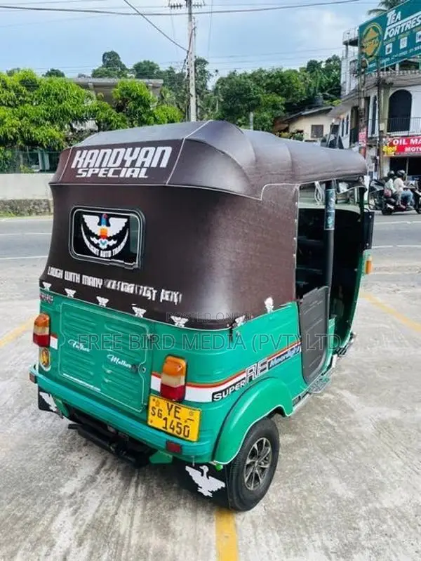 Bajaj RE 2010