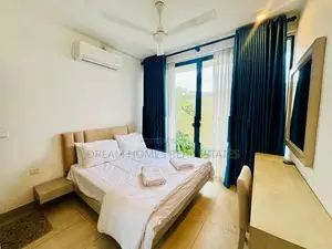 4-Bedroom Fully Furnished House with Rooftop Sea View-Mount lavinia
