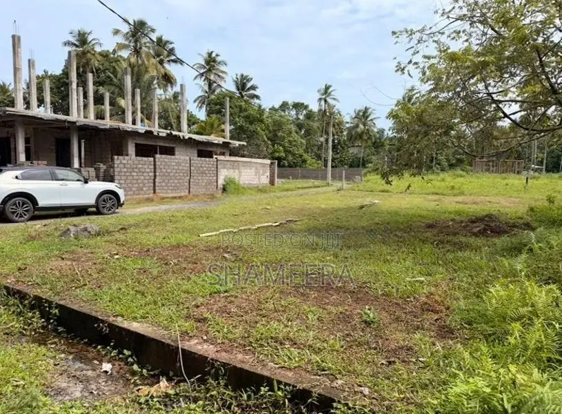 Land for Sale in Adiambalama Katunayake