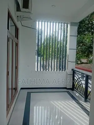 Up stair House for Rent - Boralesgamuwa