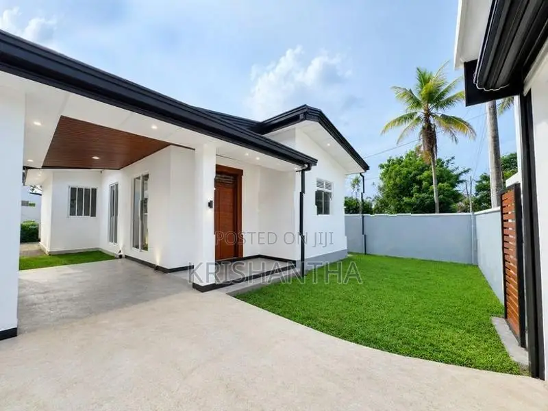 Brand New House for Sale in Walpola Ragama