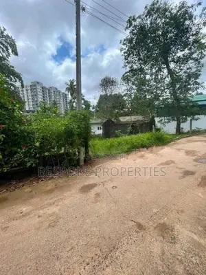 Land for Sale in Weera Mawatha Thalawathugoda